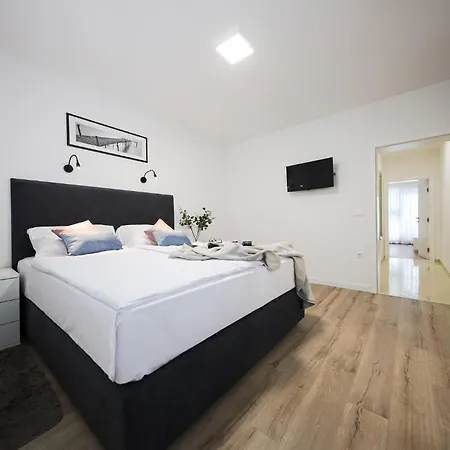 Appartement 1 Bedroom Lovely In *