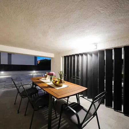 1 Bedroom Lovely In Apartman *