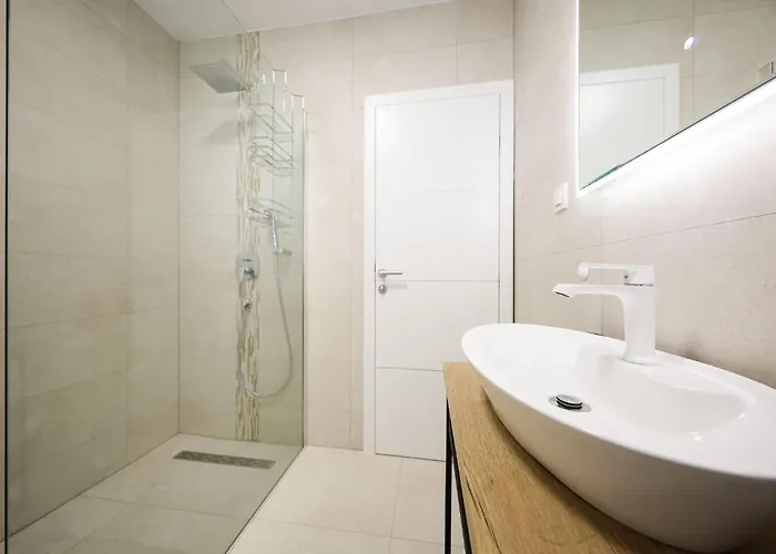 Lägenhet 1 Bedroom Lovely In