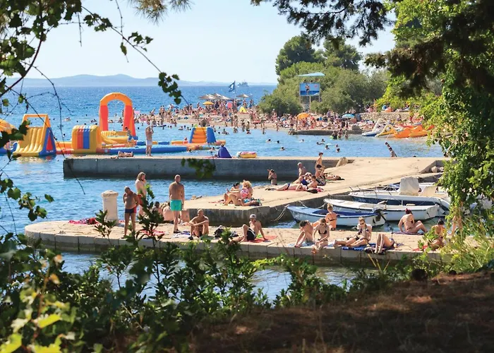 1 Bedroom Lovely In Lägenhet